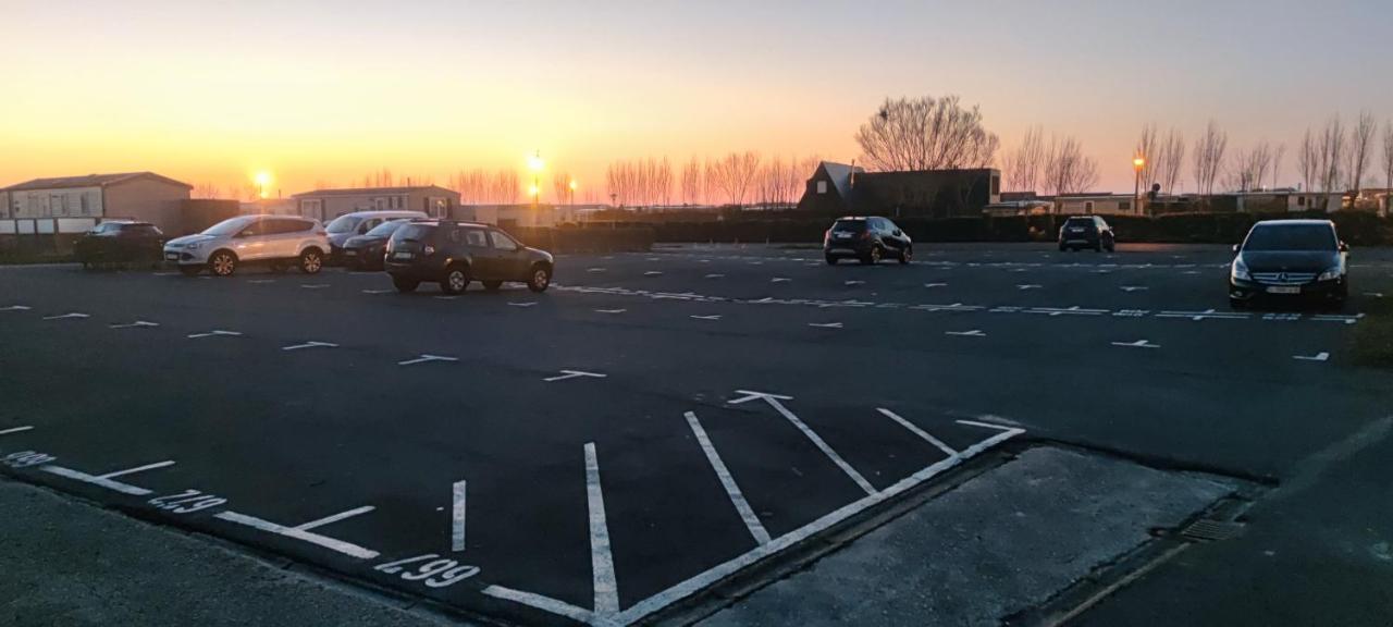 Przytulny Domek Holenderski Z Podgrzewanym Odkrytym Basenem Do Dyspozycji Gosci De Haan Exterior foto