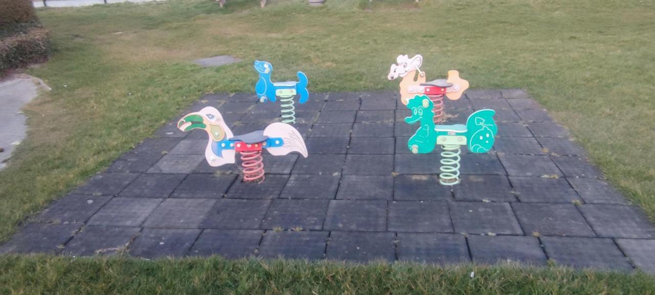 Przytulny Domek Holenderski Z Podgrzewanym Odkrytym Basenem Do Dyspozycji Gosci De Haan Exterior foto